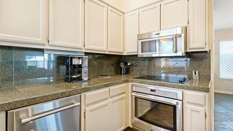 2425 E Orangeburg Ave, Modesto, CA 95355 photo 13