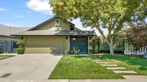 2425 E Orangeburg Ave, Modesto, CA 95355 photo 1