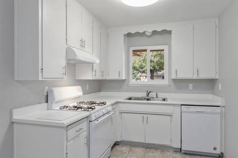 1116 Kahala Ln, Modesto, CA 95355 photo 11