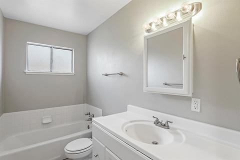 1116 Kahala Ln, Modesto, CA 95355 photo 15