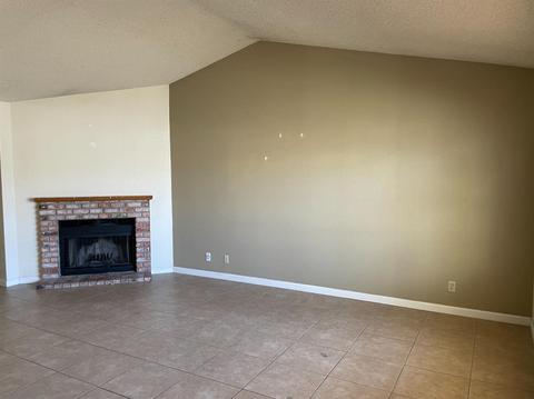 1912 Amsterdam Ln, Modesto, CA 95356 photo 2