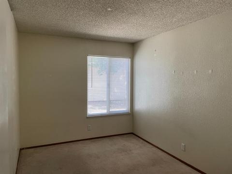 1912 Amsterdam Ln, Modesto, CA 95356 photo 5