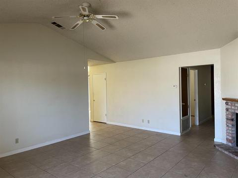 1912 Amsterdam Ln, Modesto, CA 95356 photo 3