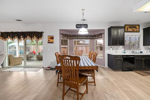 352 Emerald Oak Dr, Galt, CA 95632 photo 13