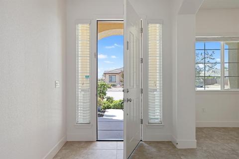 1830 Flagstone Dr, Ripon, CA 95366 photo 3