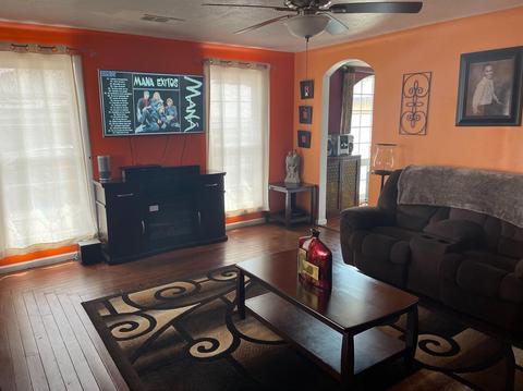 1439 Lombardy Dr, Modesto, CA 95351 photo 2