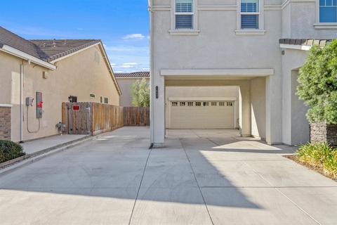 1652 Sephos St, Manteca, CA 95337 photo 4