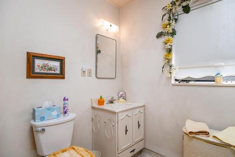 918 Burke, Modesto, CA 95350 photo 15