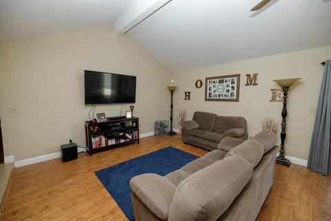 4316 Fara Biundo Dr, Modesto, CA 95355 photo 7
