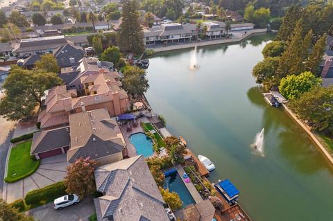 229 River Oaks Dr, Lodi, CA 95240 photo 4