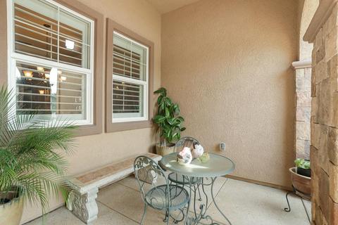 2266 Maple Hollow Ln, Manteca, CA 95336 photo 4