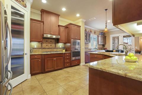 2266 Maple Hollow Ln, Manteca, CA 95336 photo 12