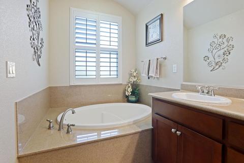 2266 Maple Hollow Ln, Manteca, CA 95336 photo 35