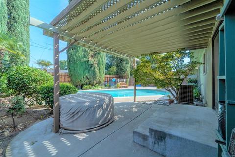 2565 E Canal Dr, Turlock, CA 95380 photo 9