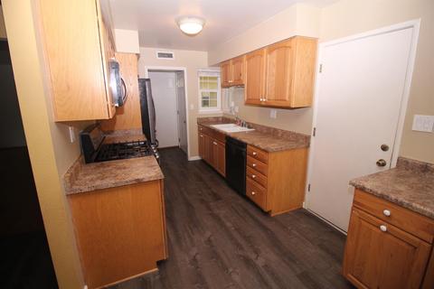5573 Whitfield Way, Carmichael, CA 95608 photo 4