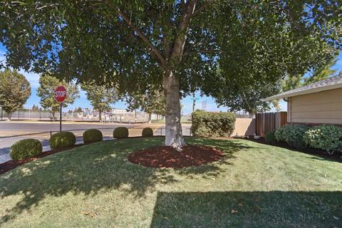 1490 Junewood Pl, Manteca, CA 95336 photo 12