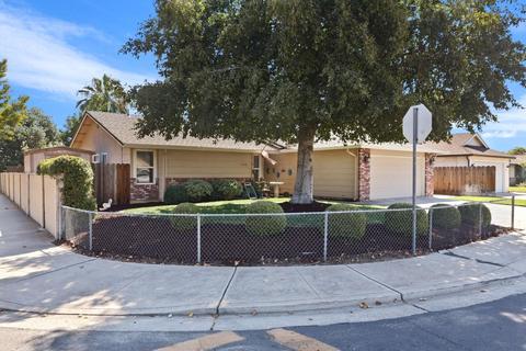1490 Junewood Pl, Manteca, CA 95336 photo 4