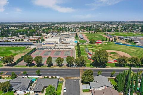 1490 Junewood Pl, Manteca, CA 95336 photo 9