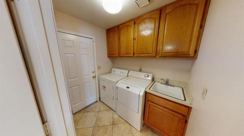 2821 Schiphol Ln, Modesto, CA 95356 photo 9