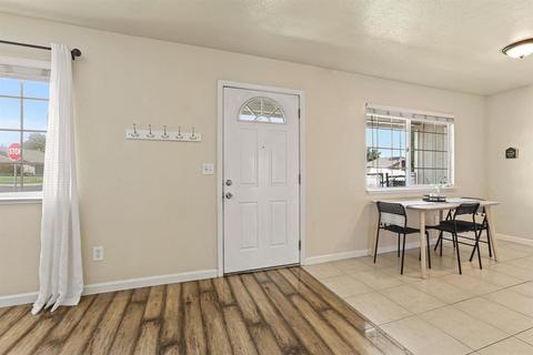 4365 Martel Dr, Olivehurst, CA 95961 photo 5