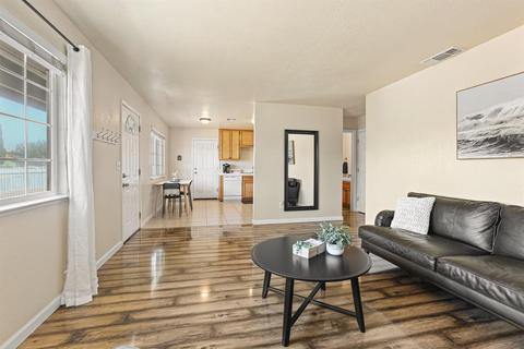 4365 Martel Dr, Olivehurst, CA 95961 photo 9