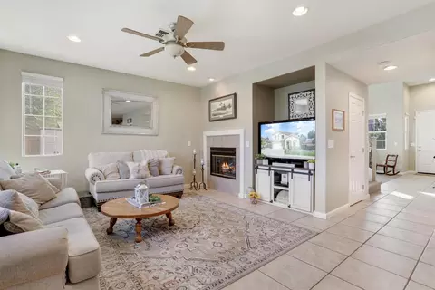 379 Violet Pl, Tracy, CA 95377 photo 9