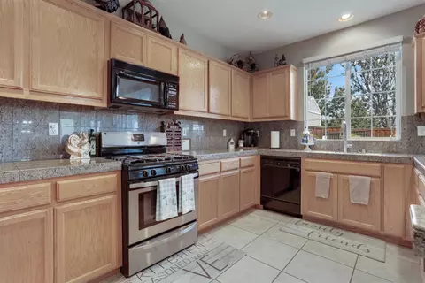379 Violet Pl, Tracy, CA 95377 photo 16