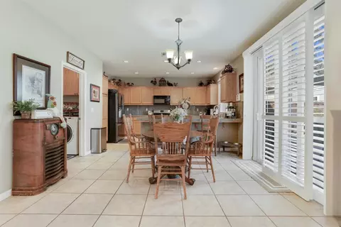 379 Violet Pl, Tracy, CA 95377 photo 12