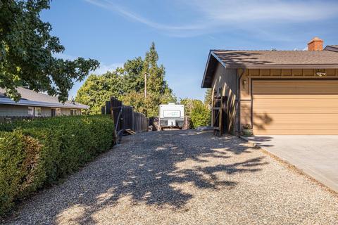 4337 Hussey Dr, Carmichael, CA 95608 photo 4