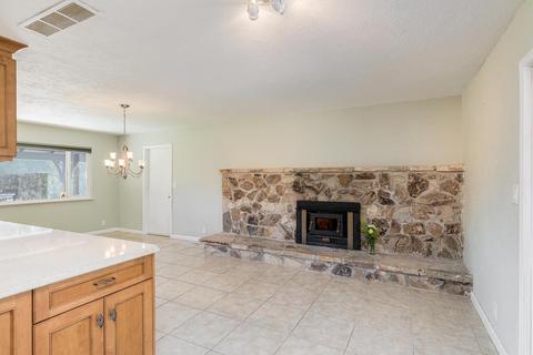 4337 Hussey Dr, Carmichael, CA 95608 photo 11