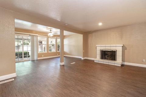 1921 E Orangeburg Ave, Modesto, CA 95355 photo 12
