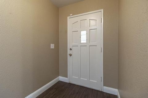 1921 E Orangeburg Ave, Modesto, CA 95355 photo 5