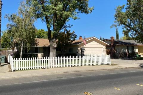 1921 E Orangeburg Ave, Modesto, CA 95355 photo 1