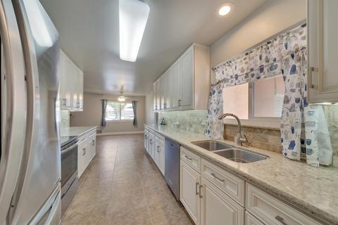 1713 Iris Ct, Modesto, CA 95355 photo 9