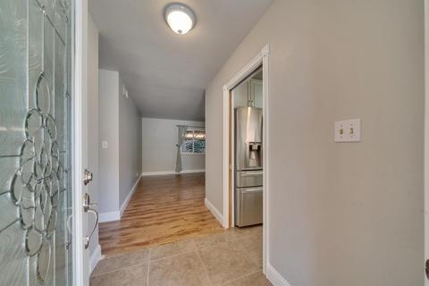 1713 Iris Ct, Modesto, CA 95355 photo 5