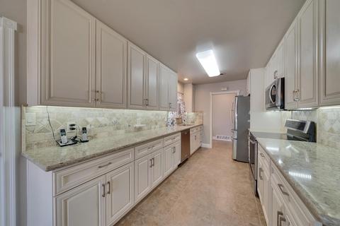 1713 Iris Ct, Modesto, CA 95355 photo 7