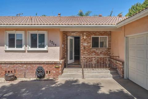 1713 Iris Ct, Modesto, CA 95355 photo 2
