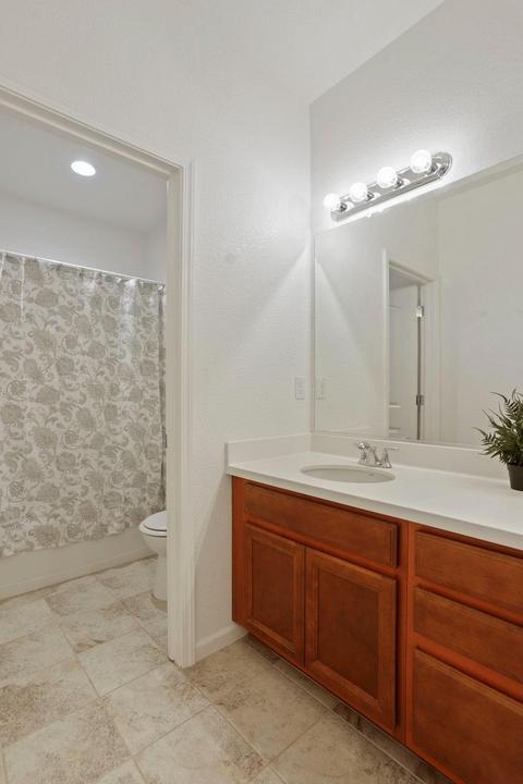 1829 Cornwall Ct, Lathrop, CA 95330 photo 21