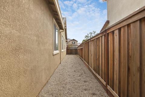 1829 Cornwall Ct, Lathrop, CA 95330 photo 46