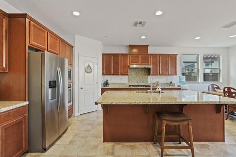 1829 Cornwall Ct, Lathrop, CA 95330 photo 9