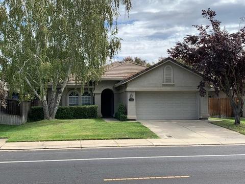 620 Evergreen Dr, Lodi, CA 95242 photo 1