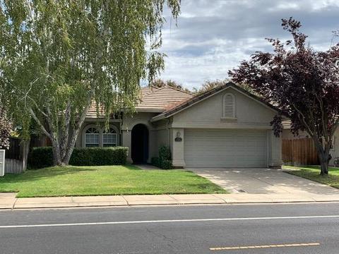 620 Evergreen Dr, Lodi, CA 95242 photo 2