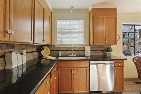 830 Grant Ave, Lodi, CA 95240 photo 11