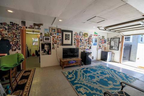 511 Adam St, Modesto, CA 95354 photo 44