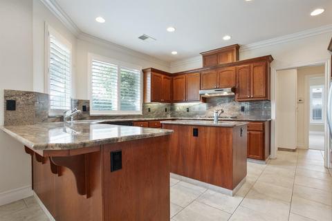 3329 Canterbury Ct, Merced, CA 95340 photo 6