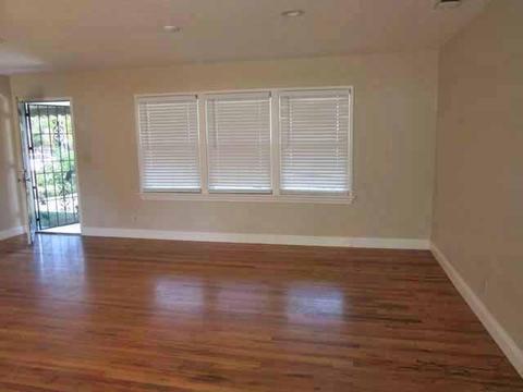 112 E Atlee St, Stockton, CA 95204 photo 2