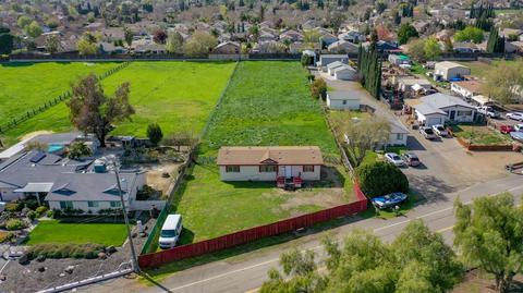 11342 W Clover Rd, Tracy, CA 95376 photo 1