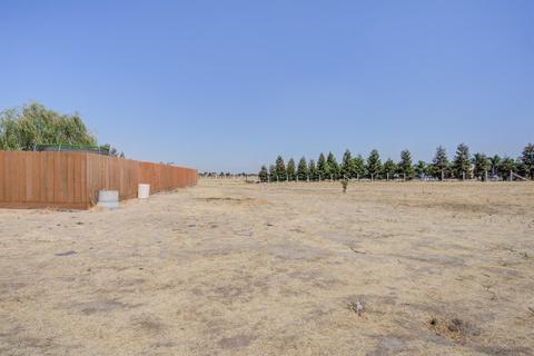 21467 Elmwood, Madera, CA 93638 photo 27