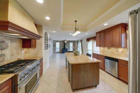 1105 Springcreek Dr, Modesto, CA 95355 photo 9