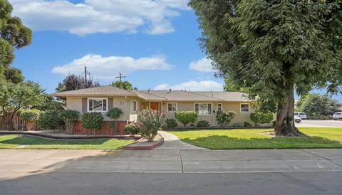 810 Cardinal St, Lodi, CA 95240 photo 2